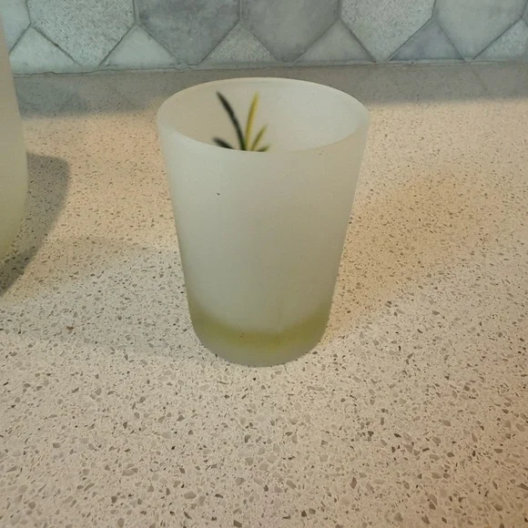 Vintage Federal Glass Pineapple Pitcher and Juice Glass set ASO on Friends - Picture 15 of 16